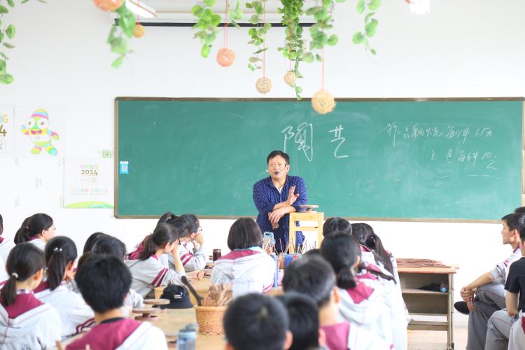 陶艺老师讲学